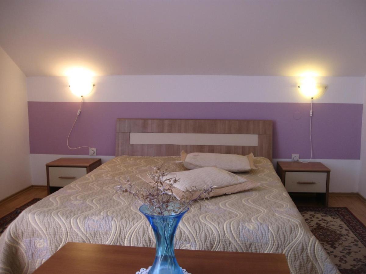 Madam Svetlana Bed & Breakfast Tivat Dış mekan fotoğraf